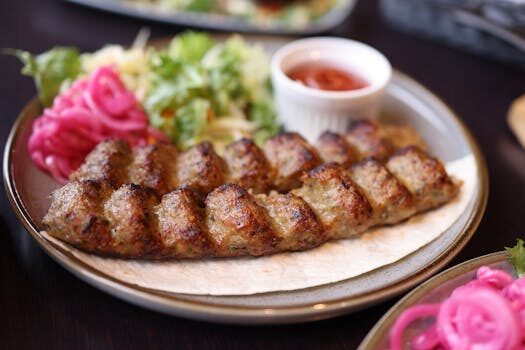 10 ensaladas de patata fáciles y deliciosas que sirven para tus comidas