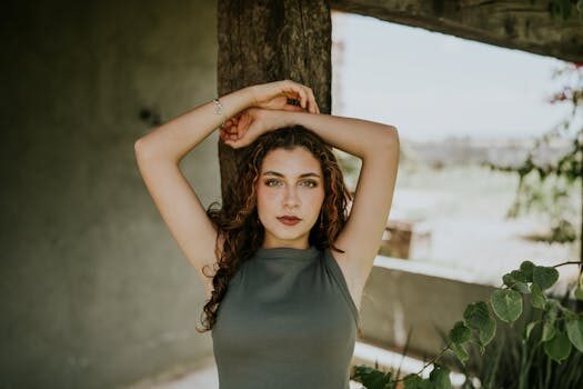 25 vestidos de invitada de boda de Zara con efecto tipazo que serán tendencia en primavera/verano 2025